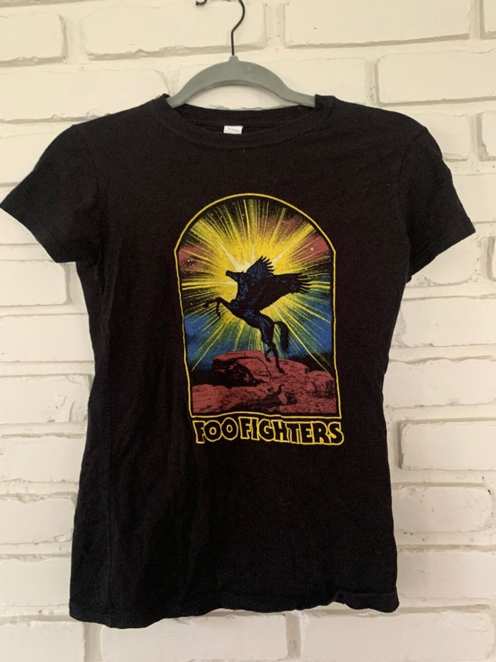 Women's Small Vintage Foo Fighter's band t-shirt great condition